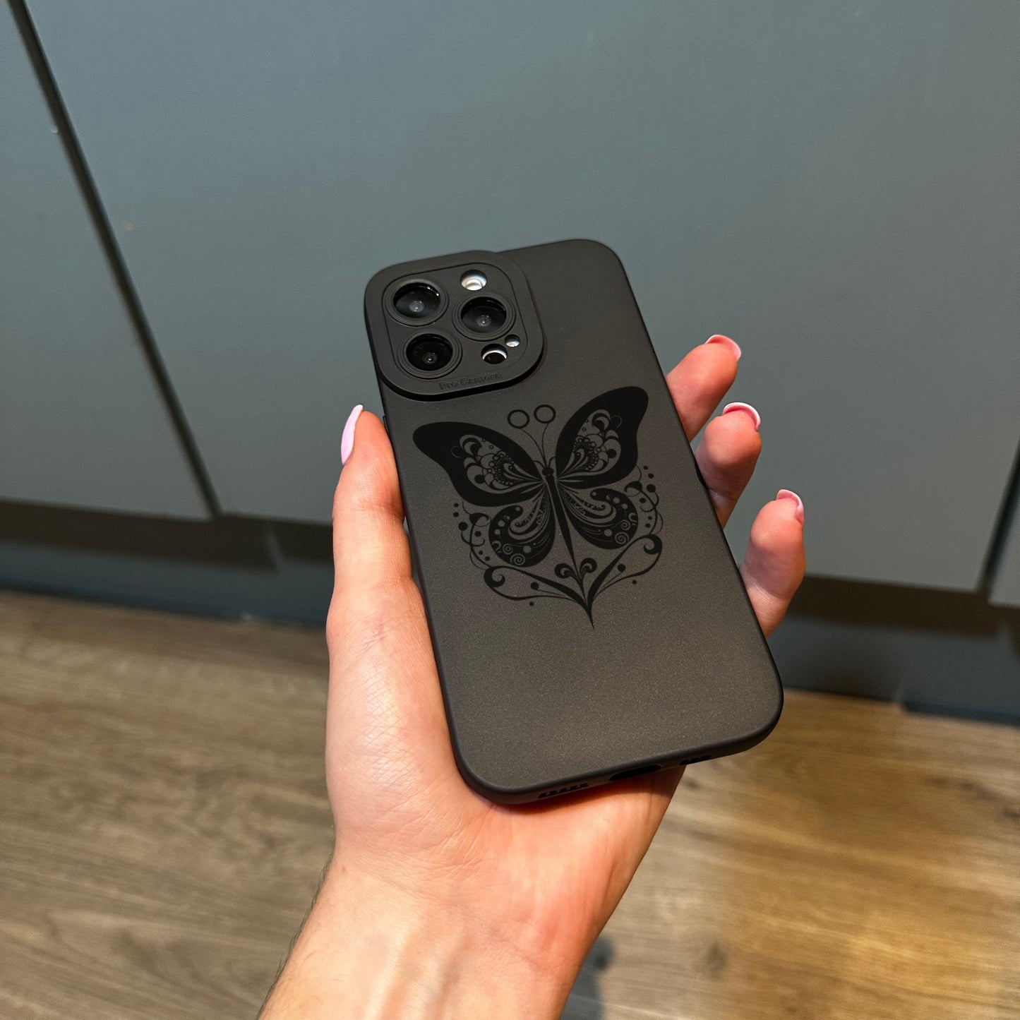 Butterfly Girls Phone Case for iPhone 15 14 13 12 11 11 Pro Max Mini 7 8 XR XS X Shockproof Phone Cover with Customised Name