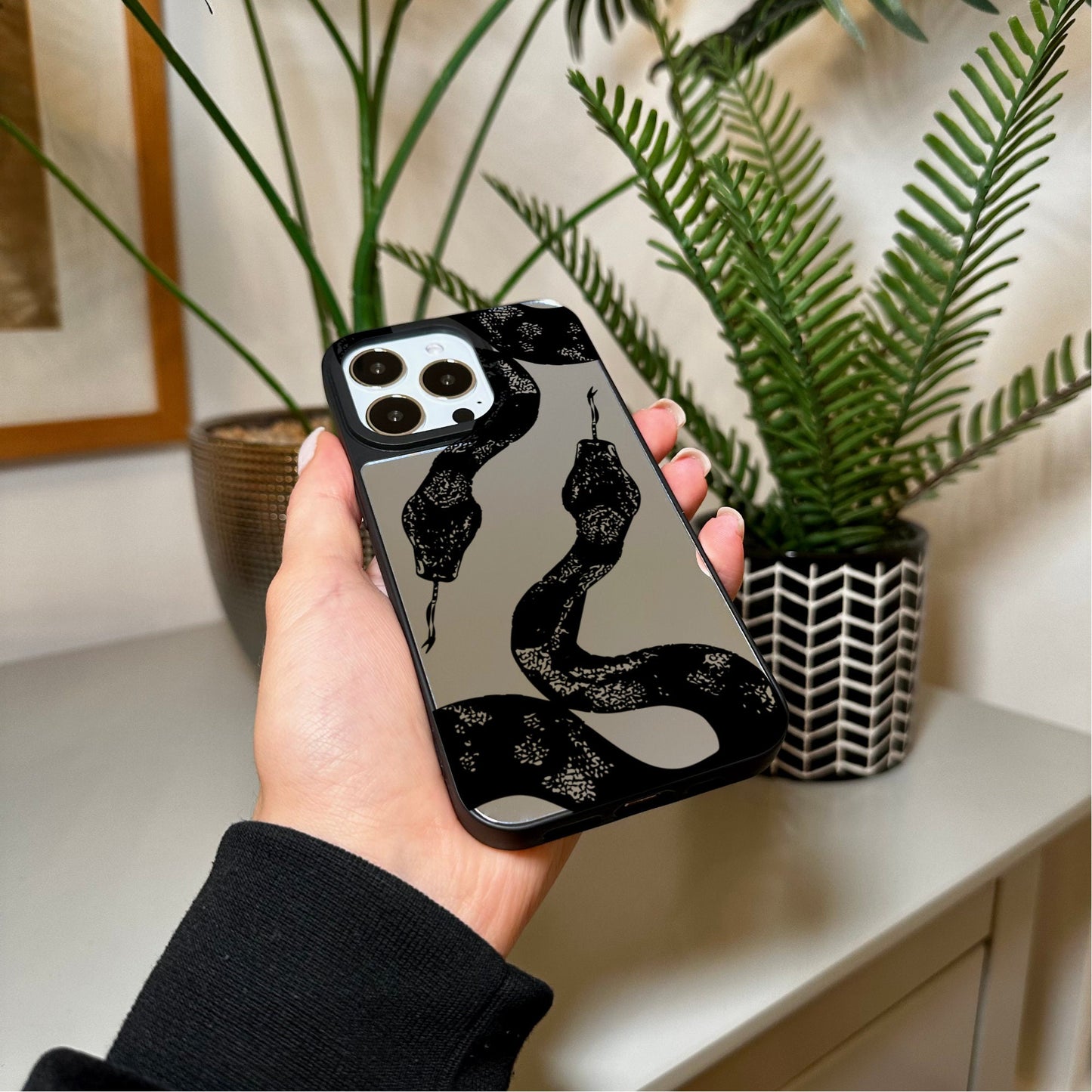 Black Snake Print Mirror Phone Case for iPhone 15 14 13 12 11 11 Pro Max Mini 7 8 XR X Shockproof Phone Cover for Make Up with Custom Name