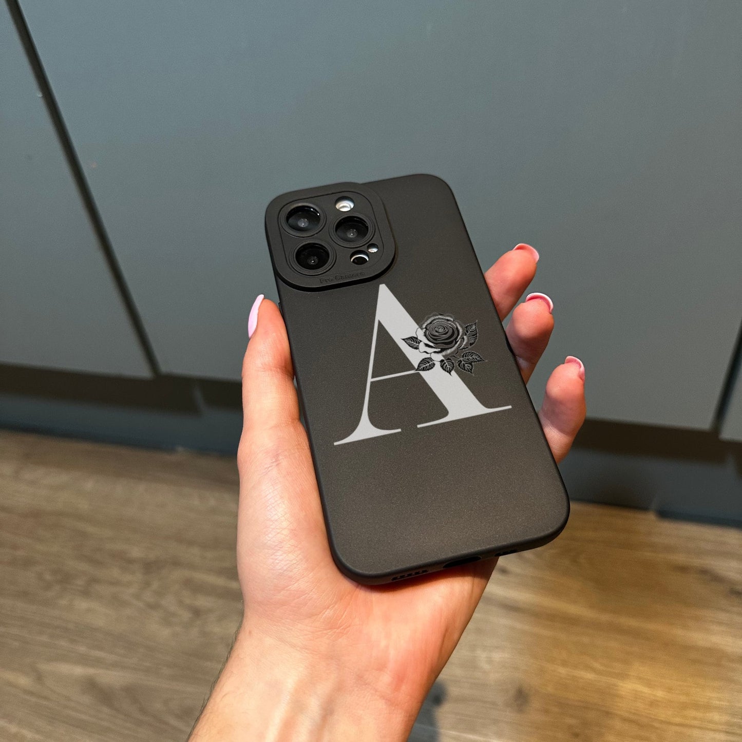 Personalised Letter Initials Black Phone Case with Floral Print for iPhone 17 16 15 14 13 12 11 Pro Max Mini 7 8 XR X Shockproof Phone Cover