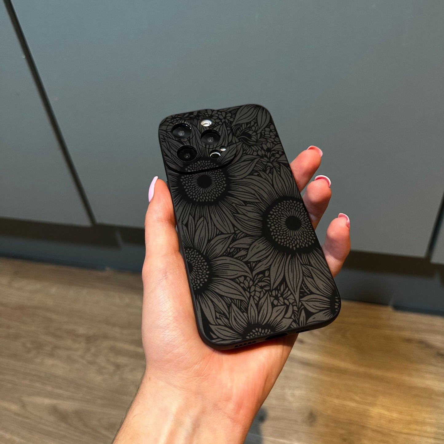 Sunflower Floral Black Phone Case for iPhone 17 16 15 14 13 12 11 11 Pro Max Mini 7 8 XR XS X Shockproof Phone Cover with Customised Name