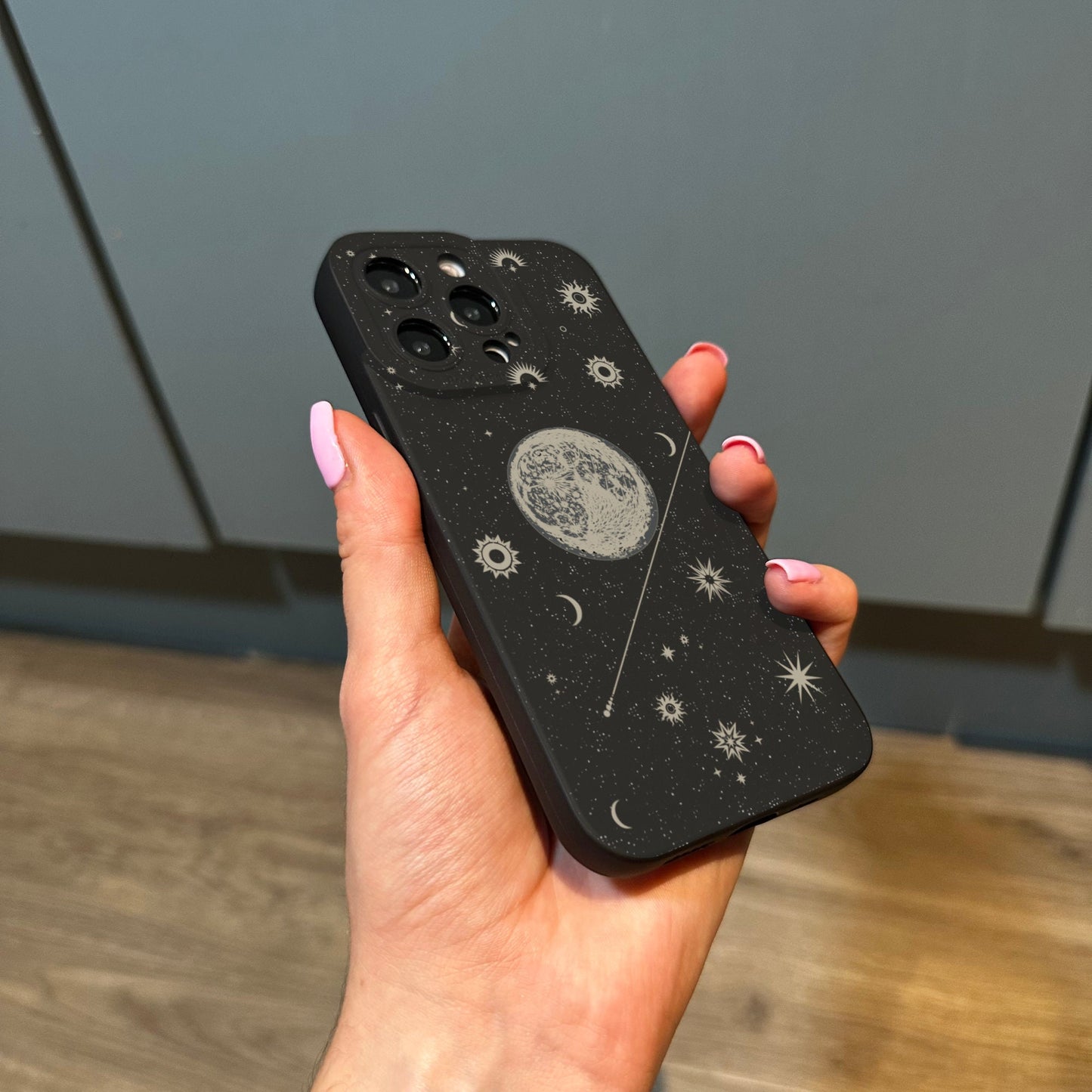 Galaxy Space Star Phone Case with Moon for iPhone 17 16 15 14 13 12 11 11 Pro Max Mini 7 8 XR XS X Shockproof Phone Cover