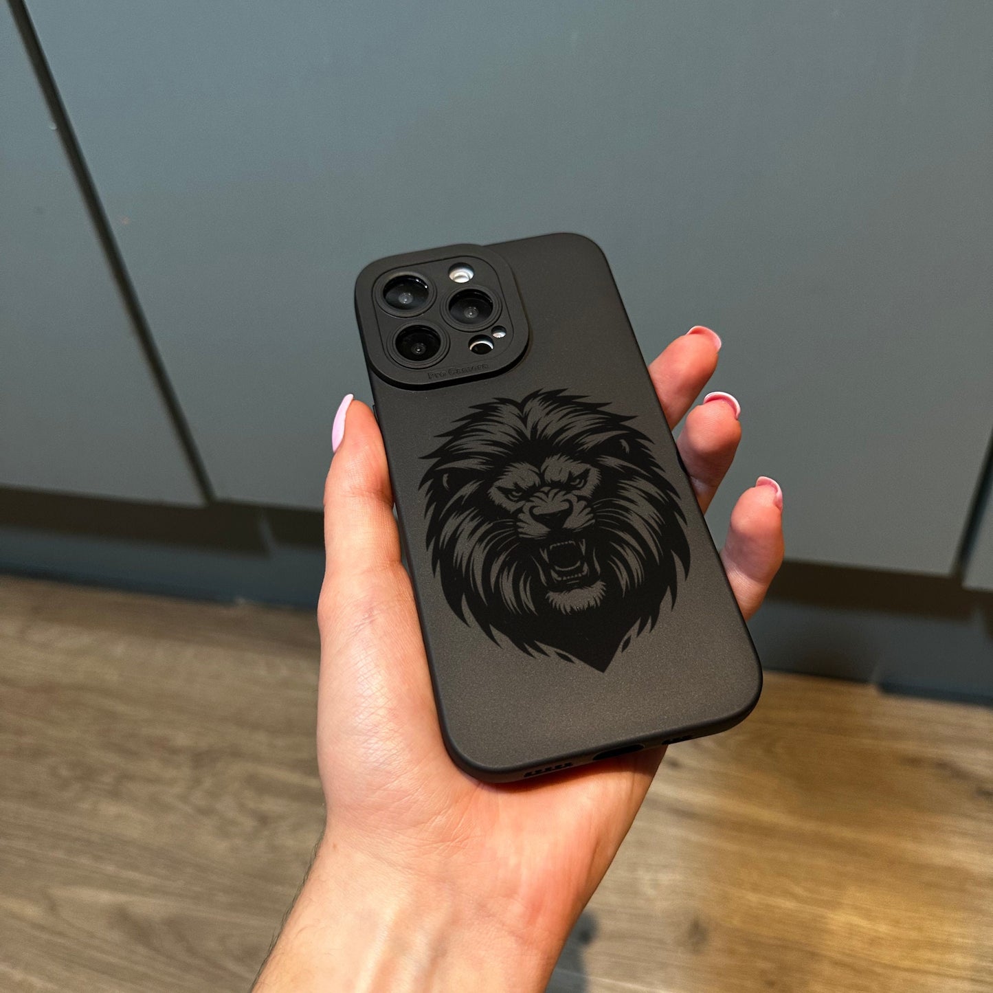 Lion Phone Case with Tiger for iPhone 15 14 13 12 11 11 Pro Max Mini 7 8 XR XS X Shockproof Phone Cover with Customised Name