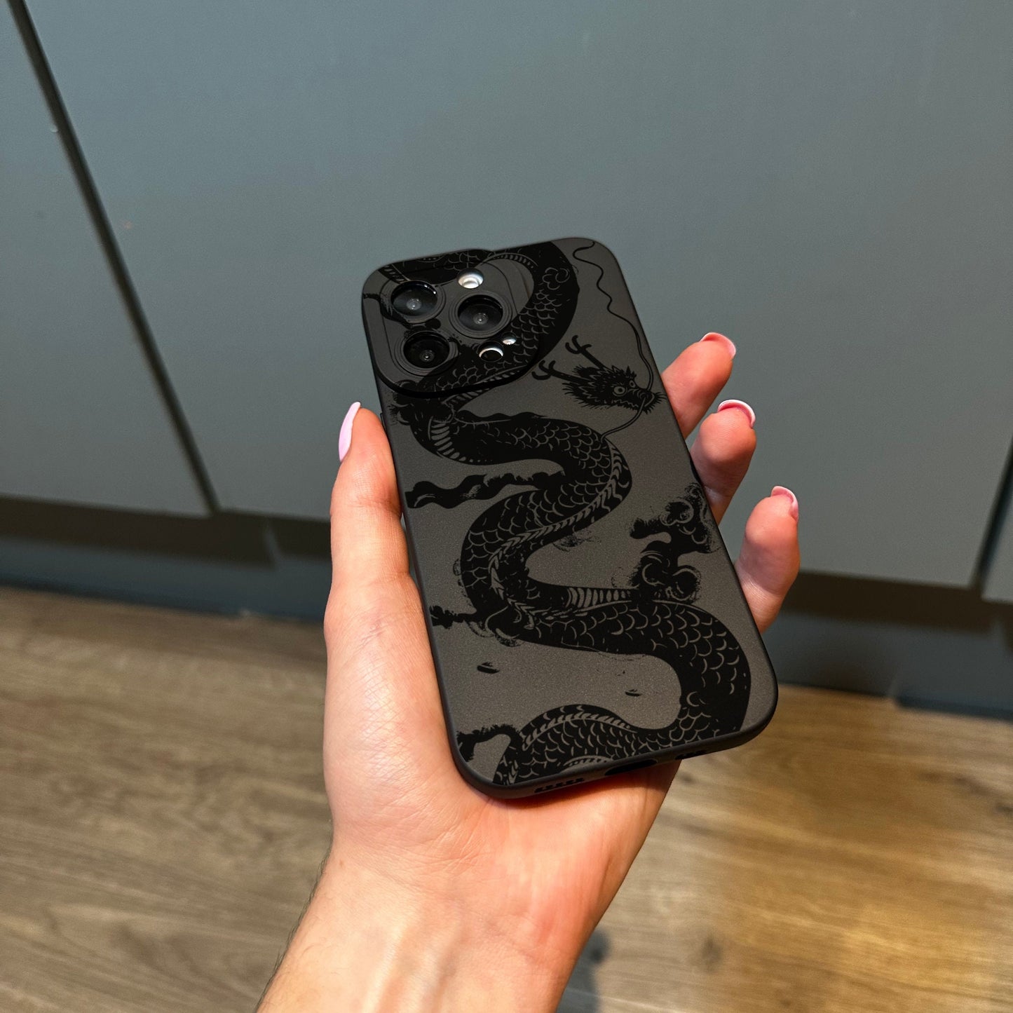 Black Dragon Print Phone Case for iPhone 15 14 13 12 11 11 Pro Max Mini 7 8 XR XS X Shockproof Phone Cover with Customised Name