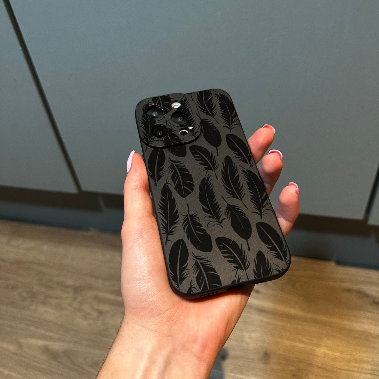 Black Feather Print Phone Case for iPhone 15 14 13 12 11 11 Pro Max Mini 7 8 XR XS X Shockproof Phone Cover with Customised Name