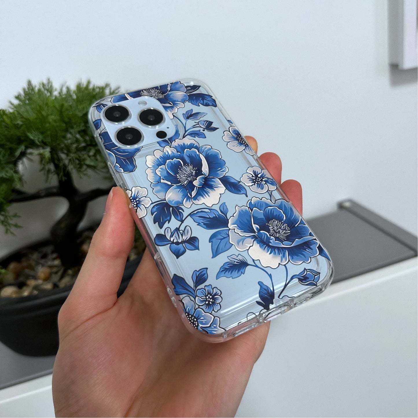 Blue Vintage Porcelain Clear Phone Case for iPhone 15 14 13 12 11 11 Pro Max Mini 7 8 XR X Shockproof Silicone Phone Cover with Custom Name