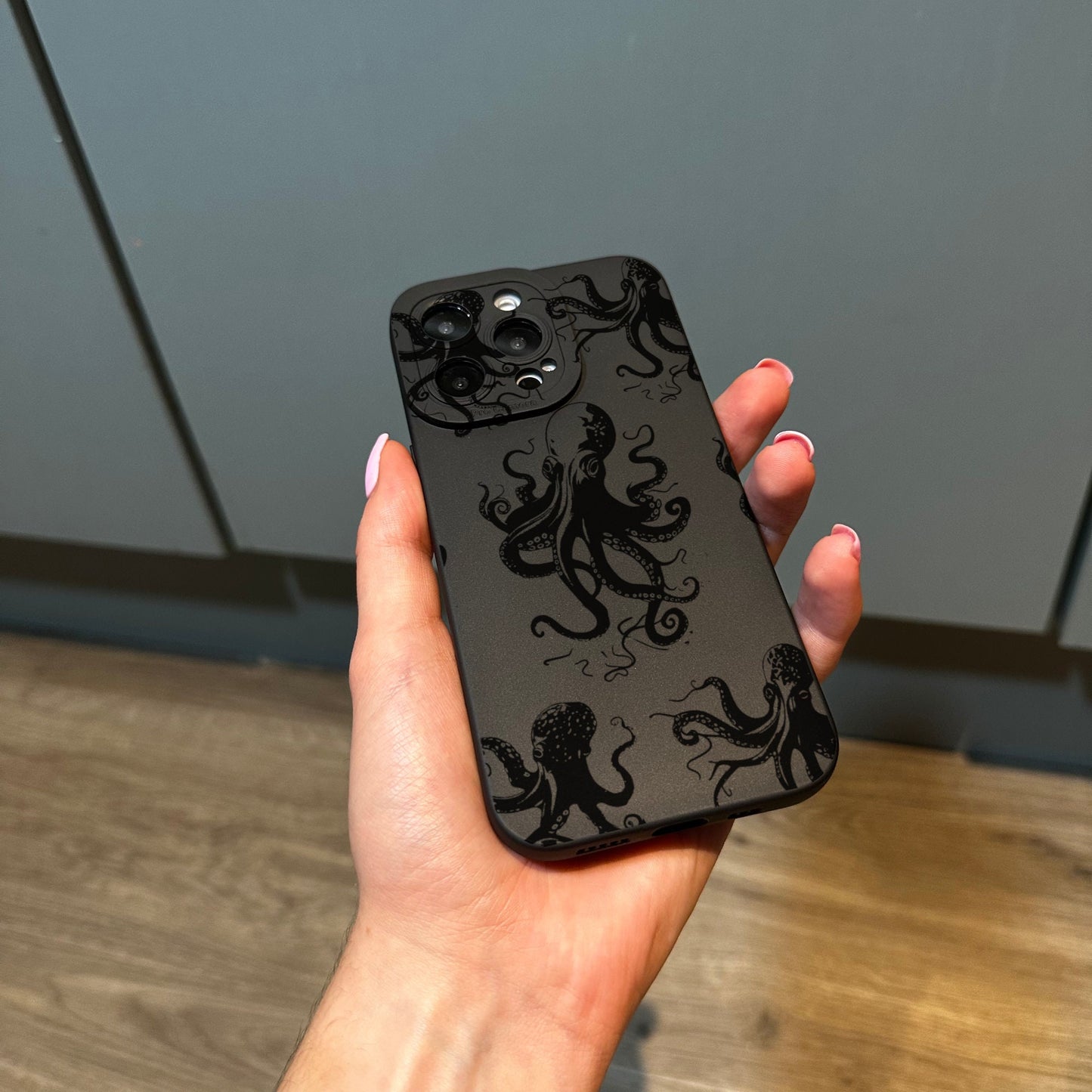 Black Octopus Print Phone Case for iPhone 17 16 15 14 13 12 11 11 Pro Max Mini 7 8 XR XS X Shockproof Phone Cover with Customised Name