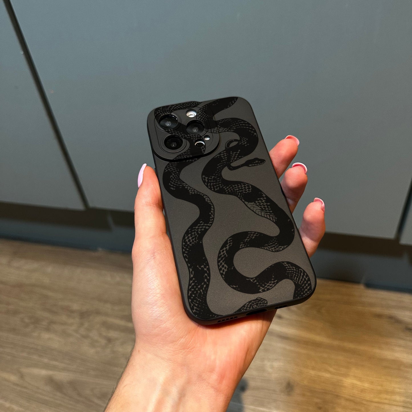 Black Snake Print Phone Case for iPhone 15 14 13 12 11 11 Pro Max Mini 7 8 XR XS X Shockproof Phone Cover with Customised Name