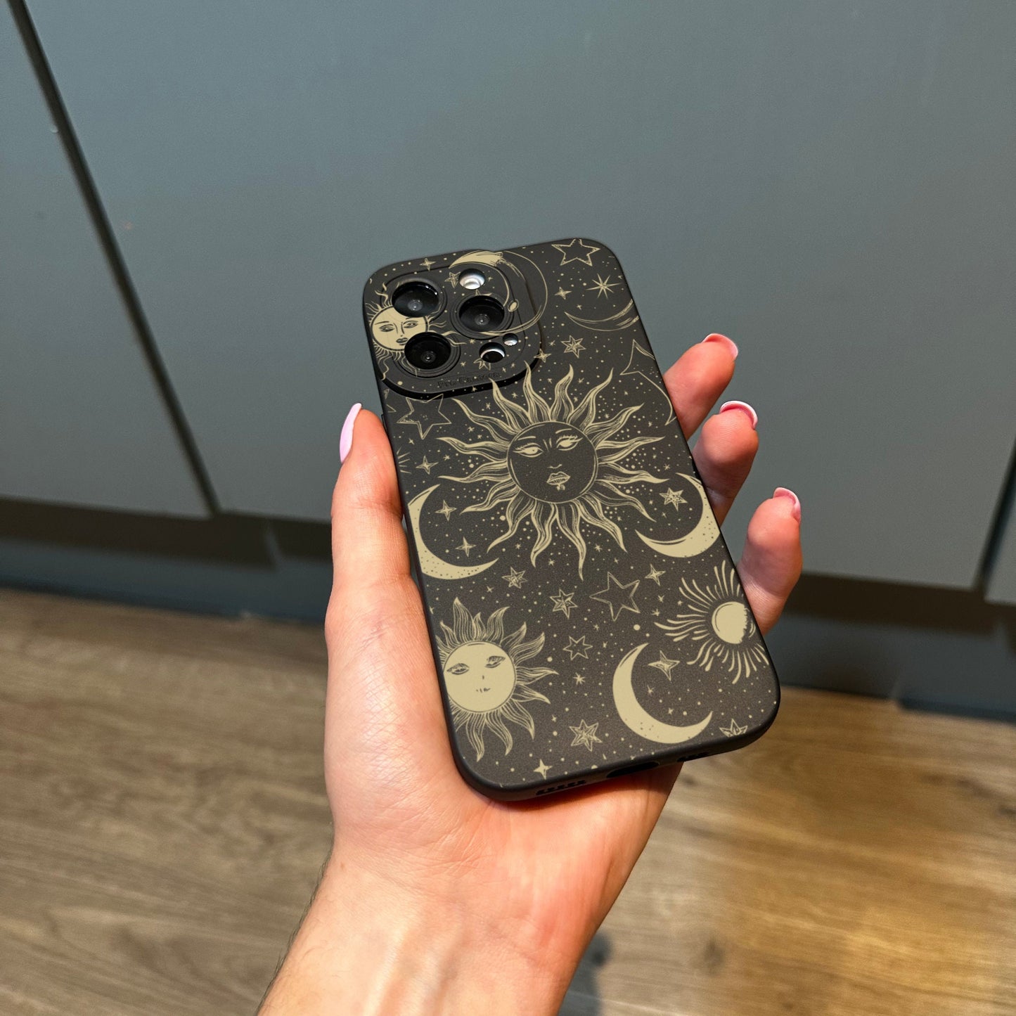 Gold Celestial Moon Sun Star Phone Case for iPhone 15 14 13 12 11 11 Pro Max Mini 7 8 XR XS X Shockproof Phone Cover with Customised Name