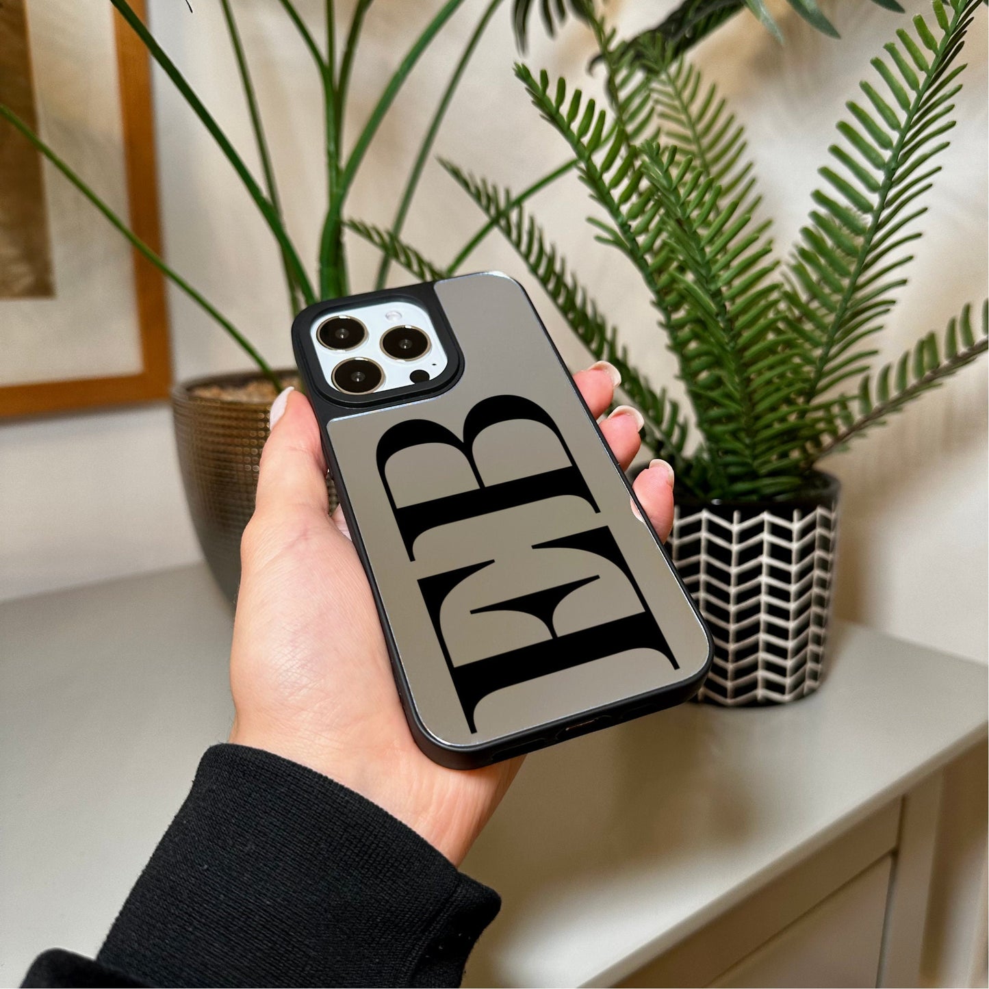 Large Initial Mirror Phone Case for iPhone 15 14 13 12 11 11 Pro Max Mini 7 8 XR XS X Shockproof Phone Cover for Make Up Customised Monogram