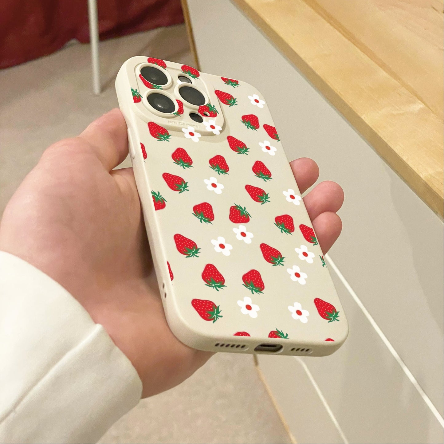 Strawberry Pattern Beige Phone Case for iPhone 16 15 14 13 12 11 11 Pro Max Mini 7 8 XR XS X Shockproof Phone Cover with Personalised Name