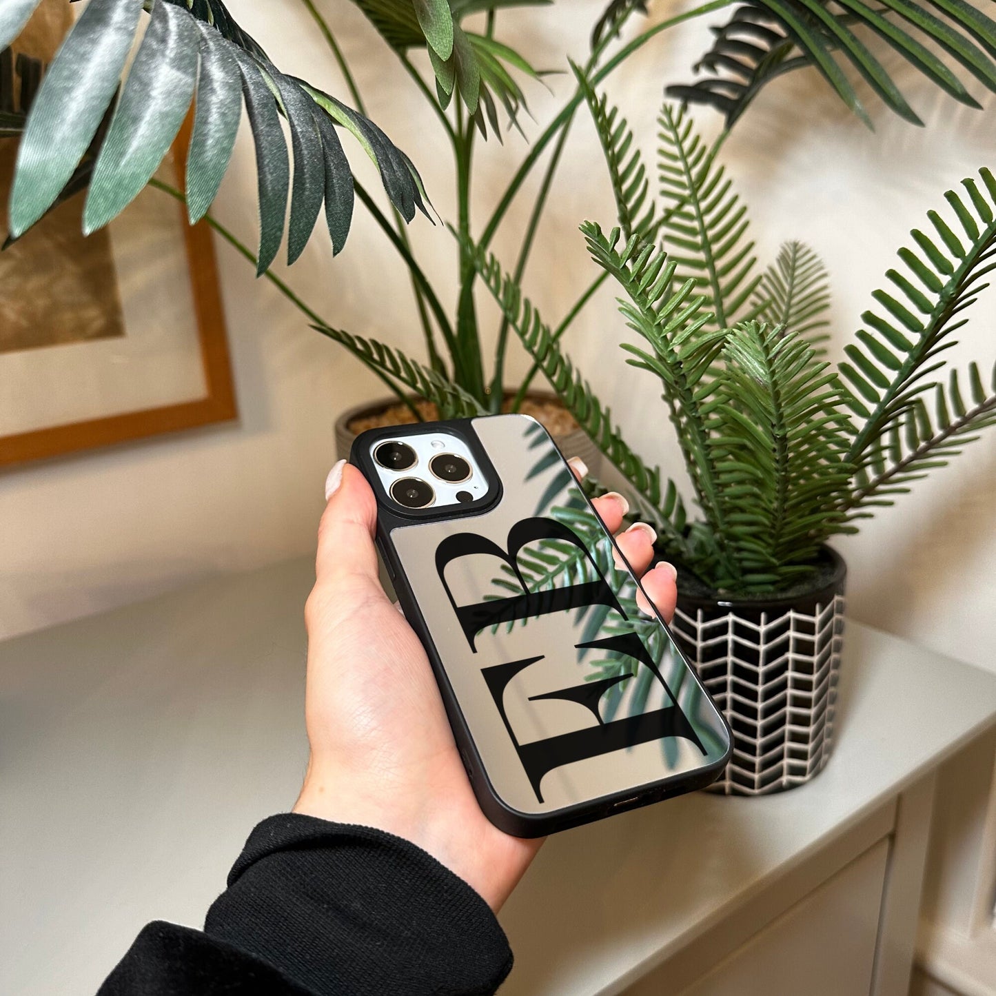 Large Initial Mirror Phone Case for iPhone 15 14 13 12 11 11 Pro Max Mini 7 8 XR XS X Shockproof Phone Cover for Make Up Customised Monogram