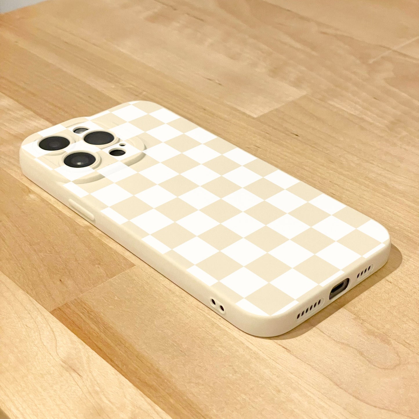 Checkered Pattern Beige Phone Case for iPhone 17 16 15 14 13 12 11 11 Pro Max Mini 7 8 SE XR X Shockproof Phone Cover with Customised Name
