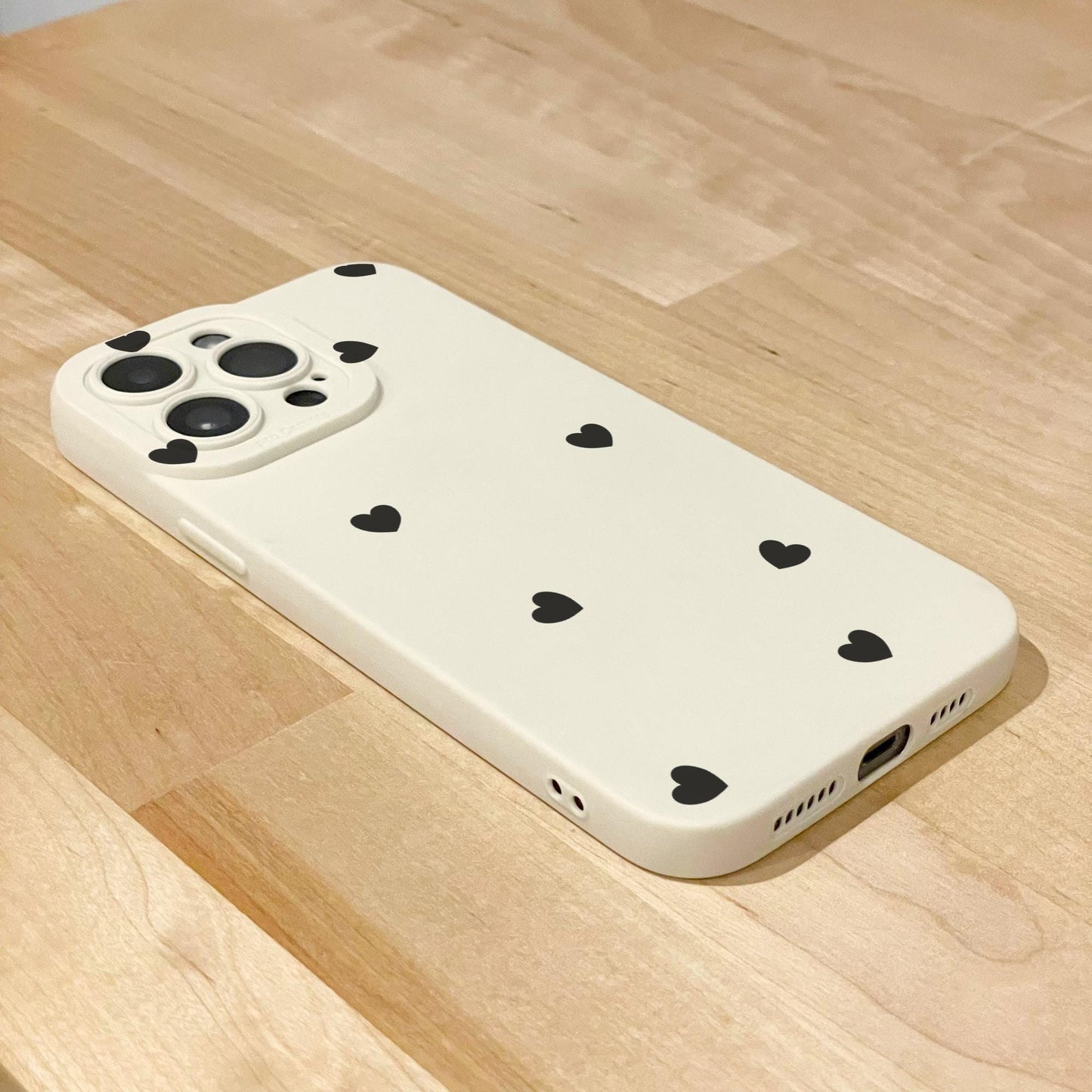 Black Heart Pattern Beige Phone Case for iPhone 17 16 15 14 13 12 11 11 Pro Max Mini 7 8 XR XS X Shockproof Phone Cover with Customised Name