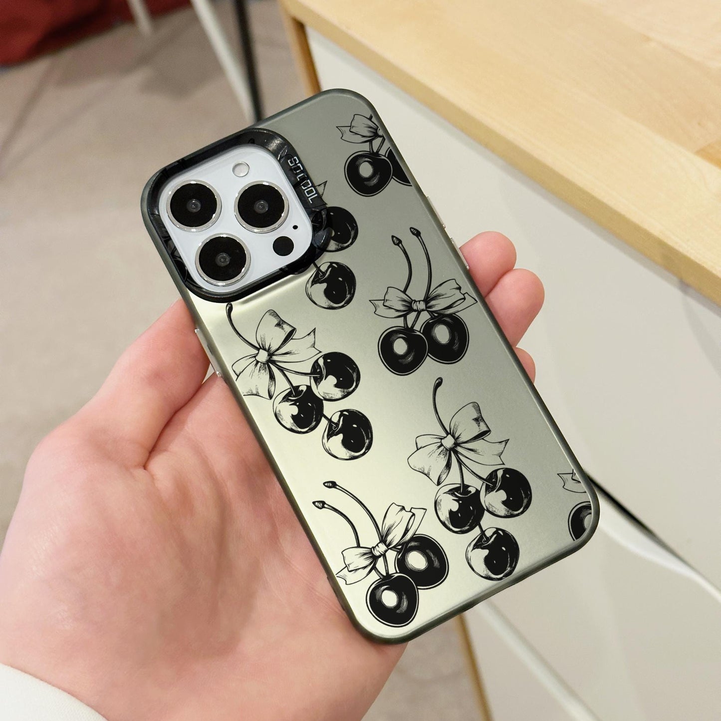 Cherry Bow Pattern Phone Case for iPhone 15 14 13 12 11 11 Pro Max Mini 7 8 XR XS X Shockproof Phone Cover with Customised Name