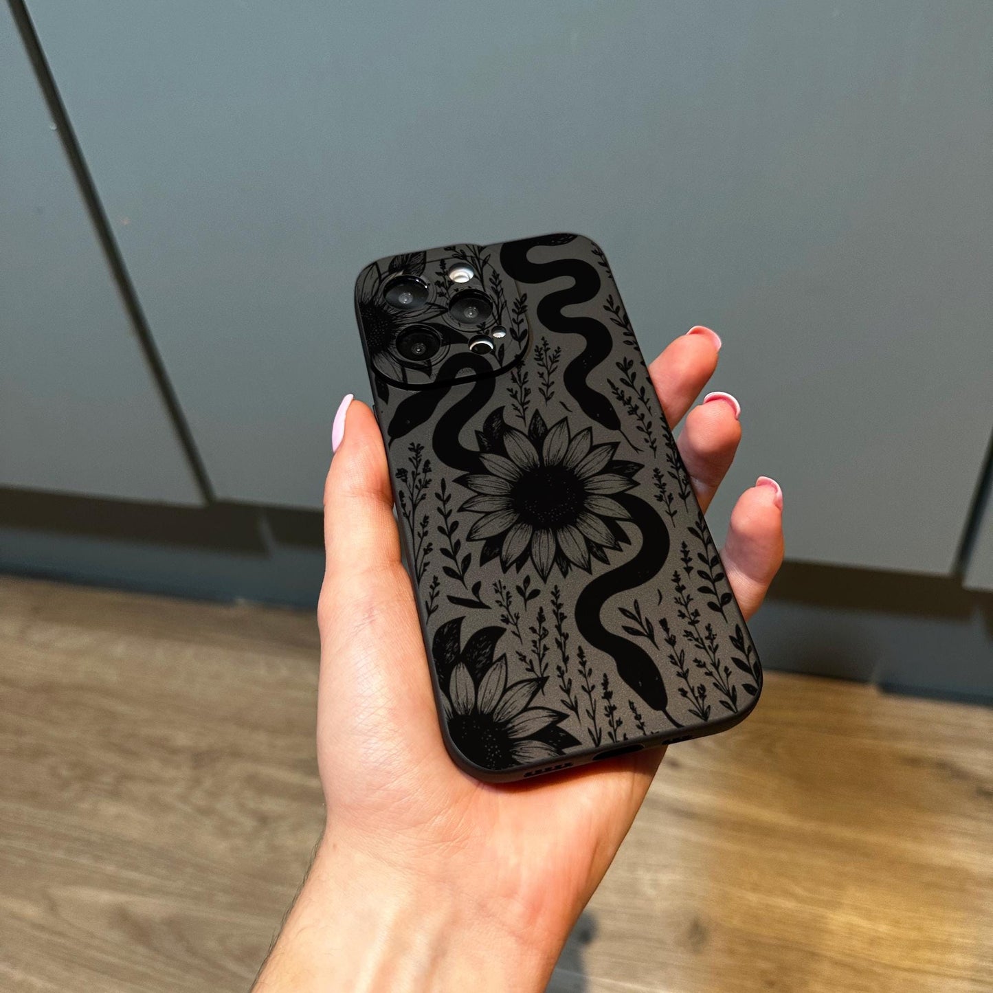 Snake Sunflower Floral  Black Phone Case for iPhone 17 16 15 14 13 12 11 11 Pro Max Mini 7 8 XR XS X Shockproof Phone Cover with Custom Name