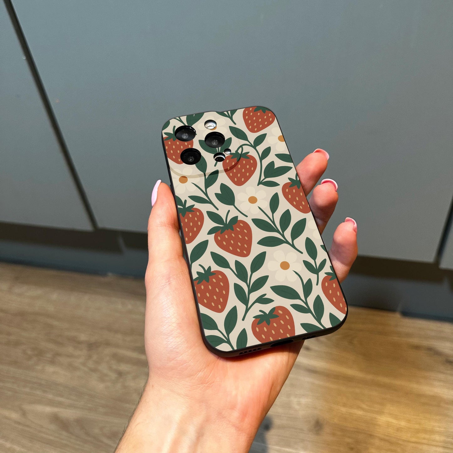 Retro Abstract Floral Strawberry Phone Case for iPhone 17 16 15 14 13 12 11 11 Pro Max Mini 7 8 XR XS X Shockproof Phone Cover Custom Name