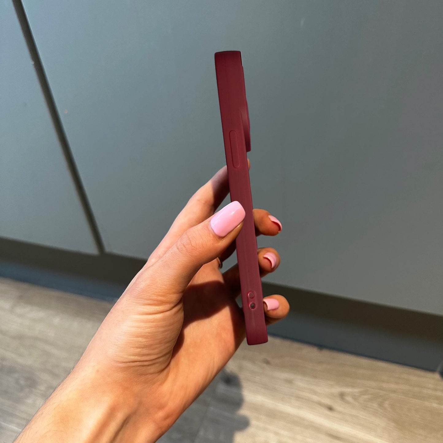 Polka Dot Pattern Burgundy Phone Case for iPhone 17 16 15 14 13 12 11 11 Pro Max Mini 7 8 XR XS X Shockproof Phone Cover Custom