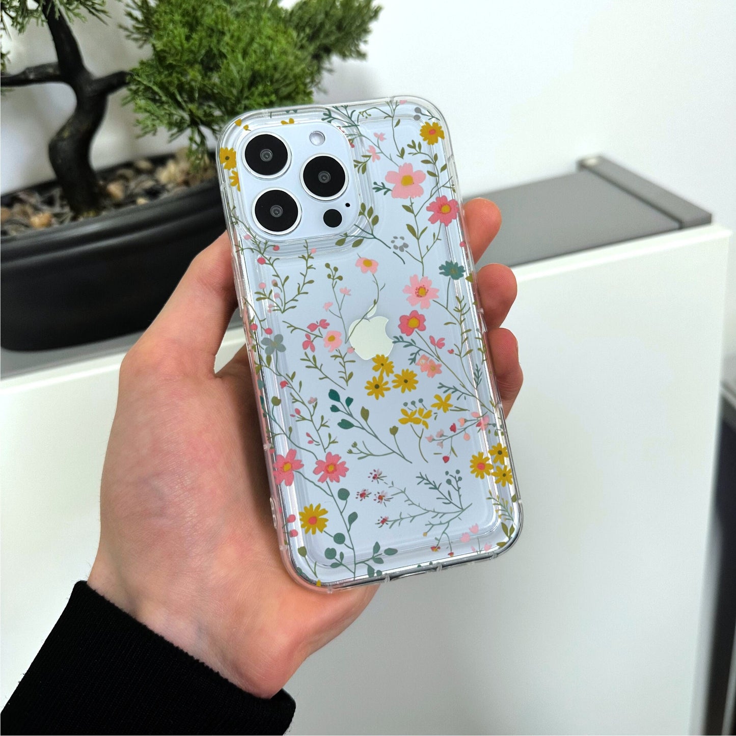 Dainty Floral Pattern Clear Phone Case for iPhone 17 16 15 14 13 12 11 11 Pro Max Mini 7 8 XR XS X Shockproof Phone Cover with Custom Name