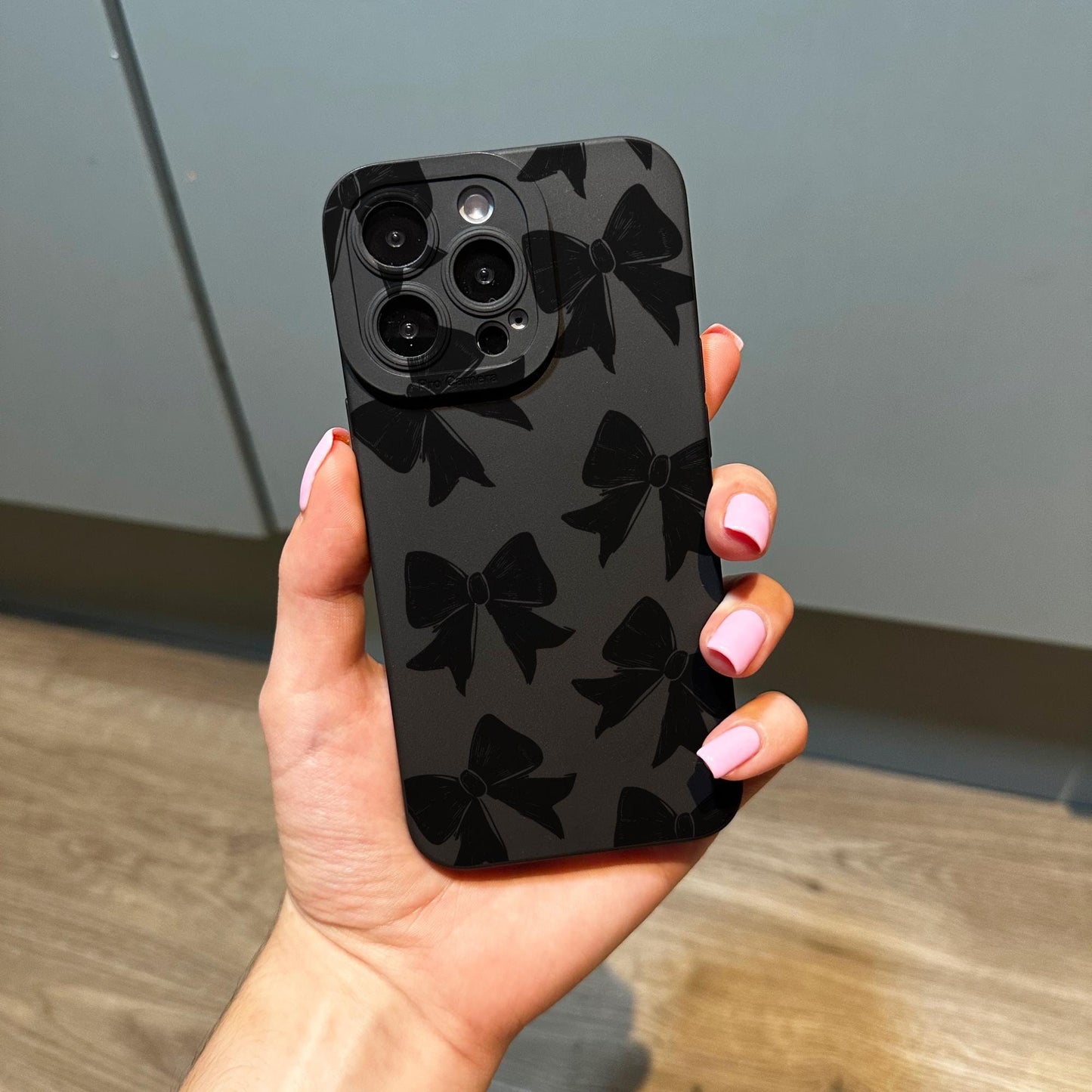 Black Bow Phone Case for iPhone 17 16 15 14 13 12 11 11 Pro Max Mini 7 8 XR XS X Shockproof Phone Cover with Customised Name