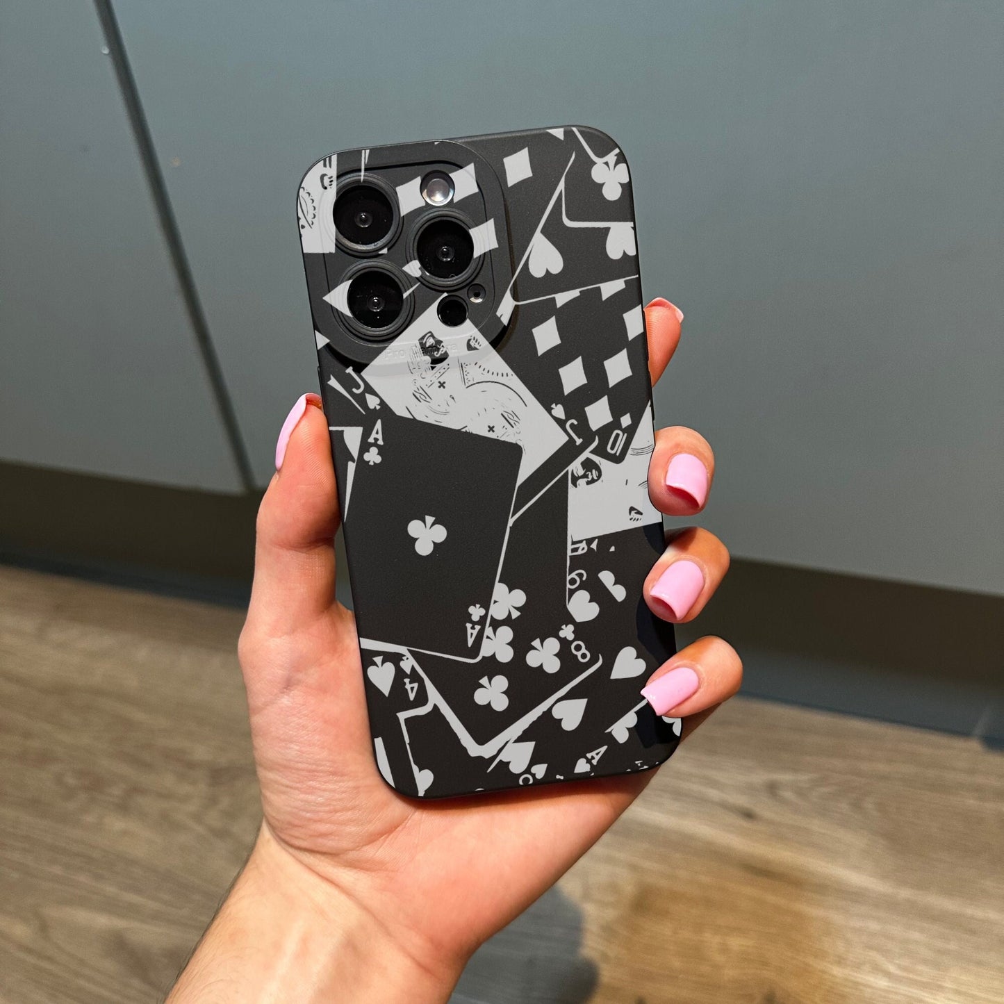 Playing Card Phone Case for iPhone 17 16 15 14 13 12 11 11 Pro Max Mini 7 8 XR XS X Shockproof Phone Cover with Customised Name and Ace Card