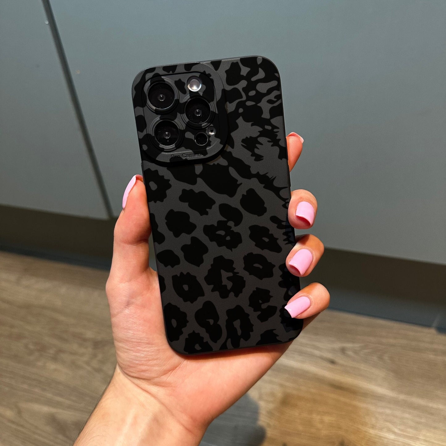 Leopard Print Phone Case for iPhone 17 16 15 14 13 12 11 11 Pro Max Mini 7 8 XR XS X Shockproof Phone Cover Customised Name Animal Print