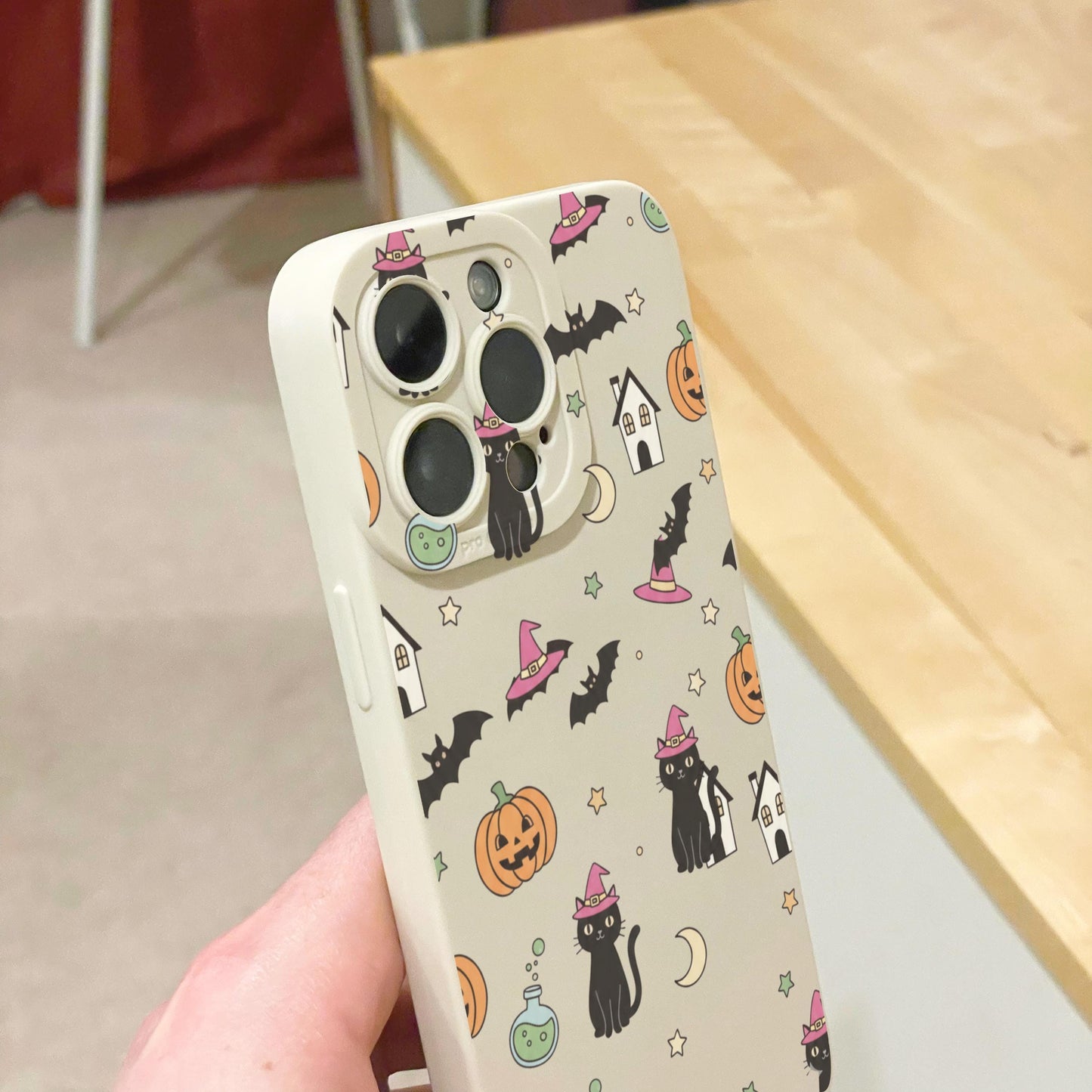 Halloween Bat Pumpkin Cat Beige Phone Case for iPhone 17 16 15 14 13 12 11 11 Pro Max Mini 7 8 XR XS X Shockproof Phone Cover Custom Name