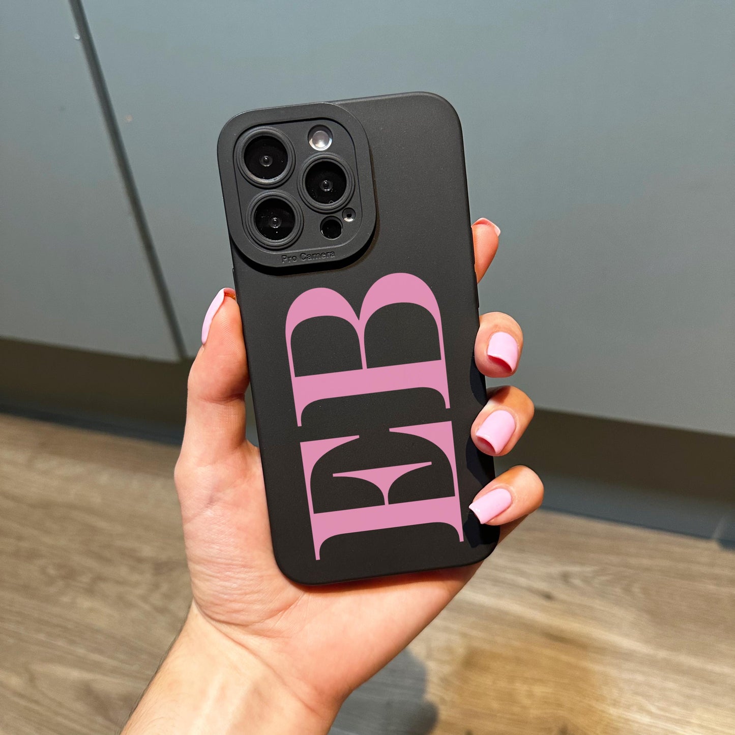 Personalised Large Pink Initial Black Phone Case for iPhone 17 16 15 14 13 12 11 11 Pro Max Mini 7 XR X Shockproof Cover Monogram Phone Case